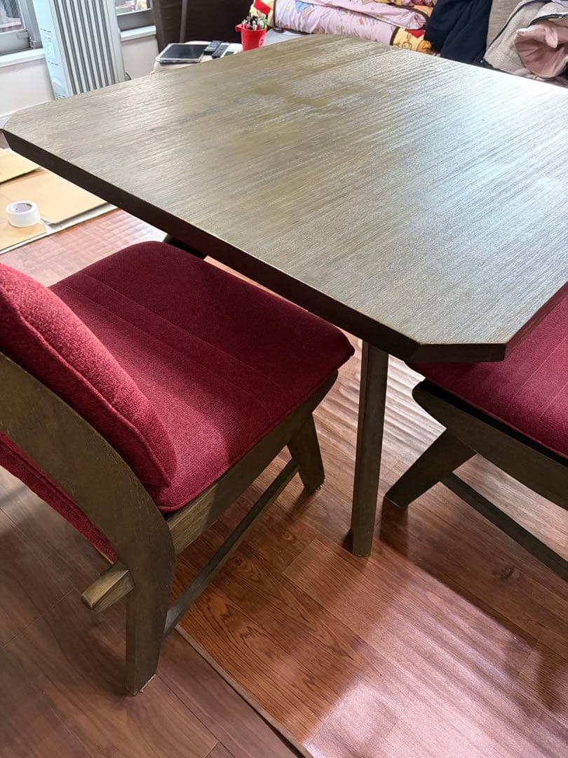 ダイニングチェアー（赤い椅子残り2脚） ダイニングチェアー（赤い椅子残り2脚） ダイニングチェアー（赤い椅子