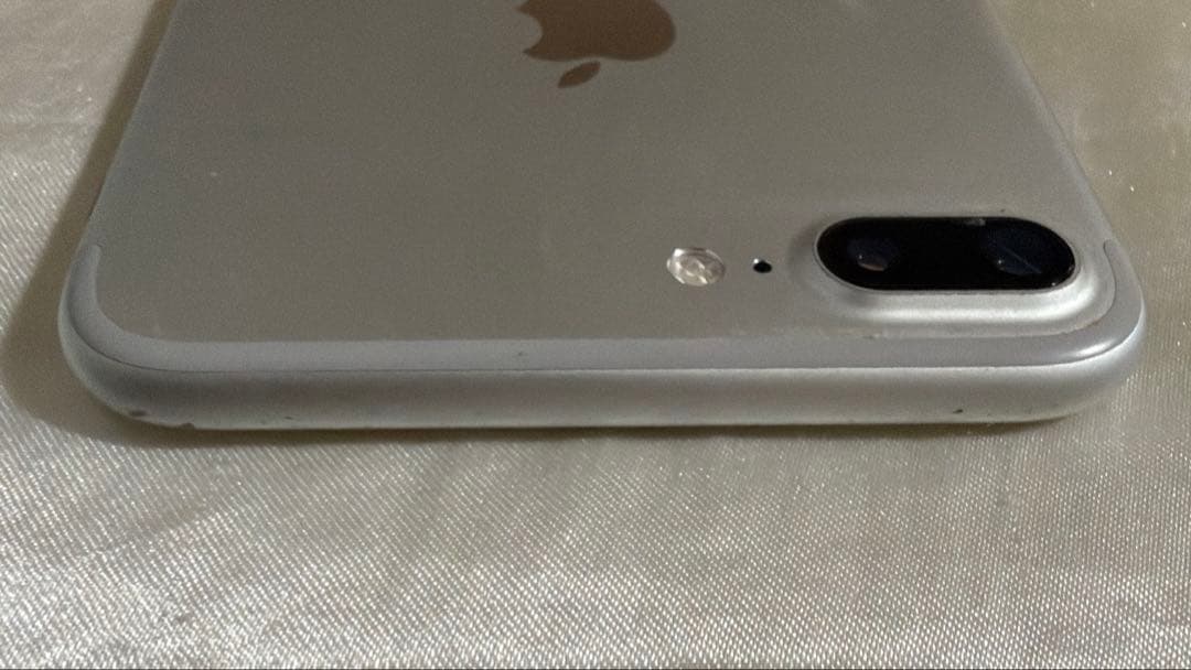 iPhone7plus シルバー 本体 128GB SIMフリー - メルカリ