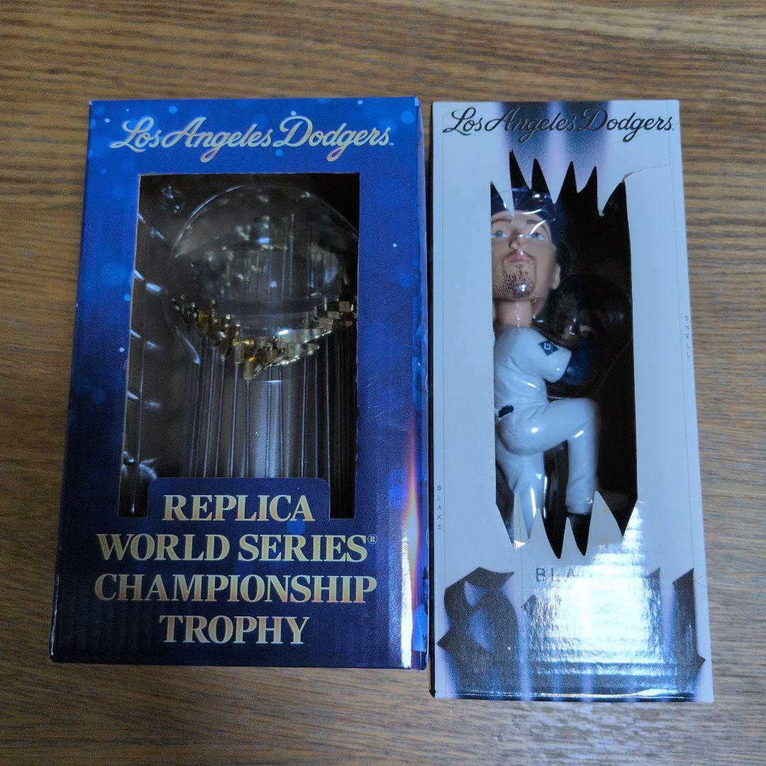 2024 ロサンゼルス・ドジャース トロフィー&スネルフィギュア 2024 ロサンゼルス・ドジャース トロフィー&スネルフィギュア - メルカリ