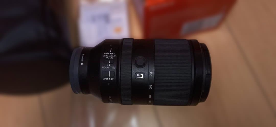 新品未使用！ソニーレンズ　SEL70300G　 F4.5-5.6