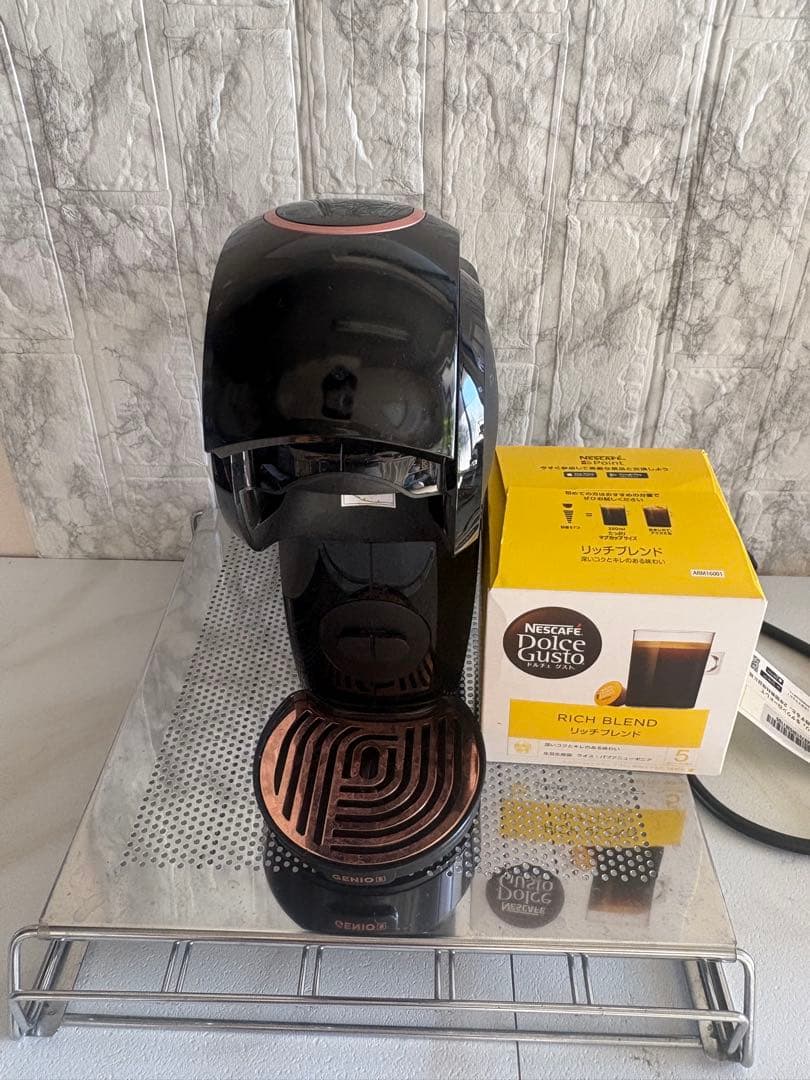 ネスレドルチェグスト ジェニオエス スター とカプセルトレー、カプセル10個付き ネスカフェ ドルチェ グスト GENIO S SHAREスターバックス® 体験セット