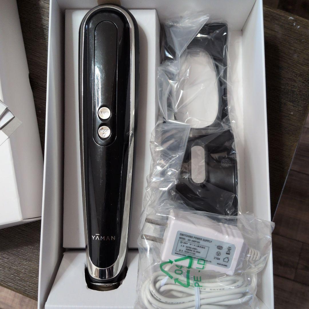 YAMAN 美顔器 黒 充電器・スタンド付き中古品 - メルカリ