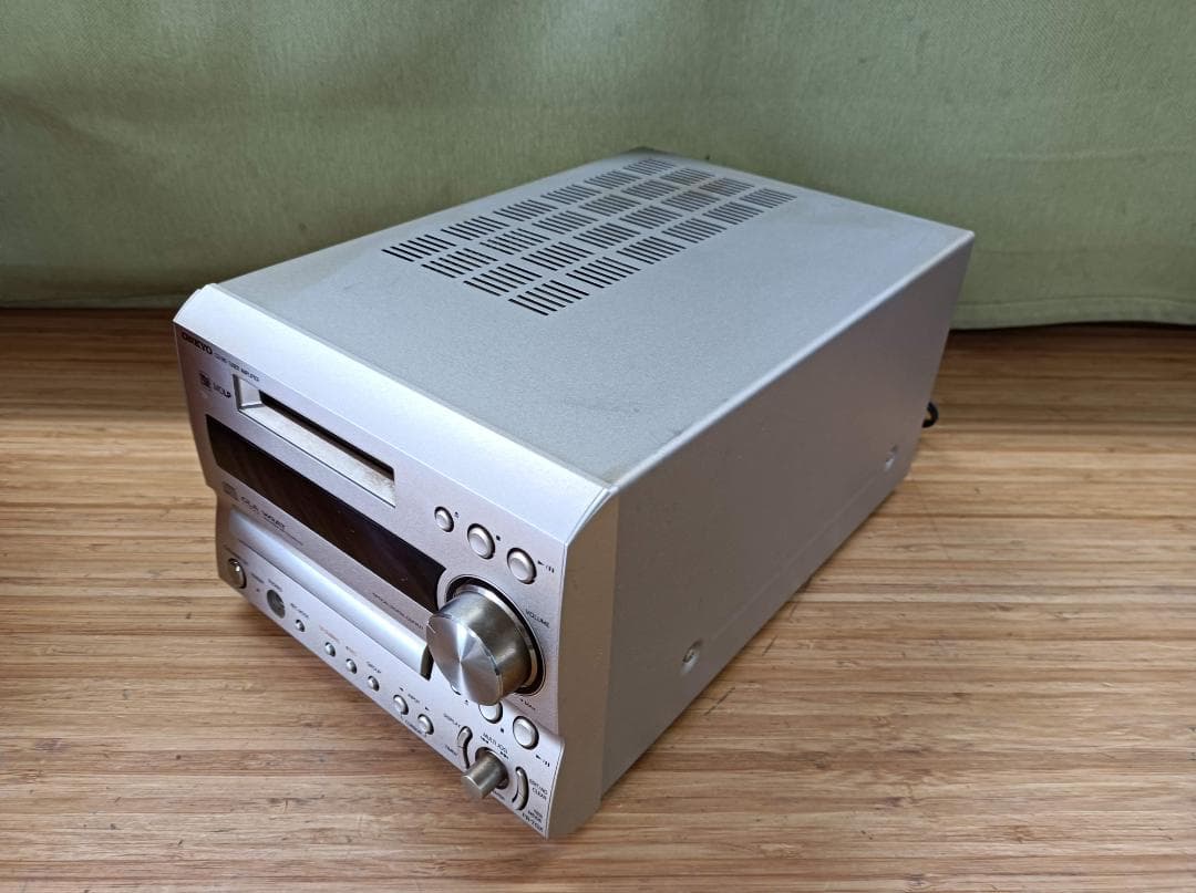 都《SCSUV》ONKYO アンプ　システムコンポ　FR-7GX　D-S7GX