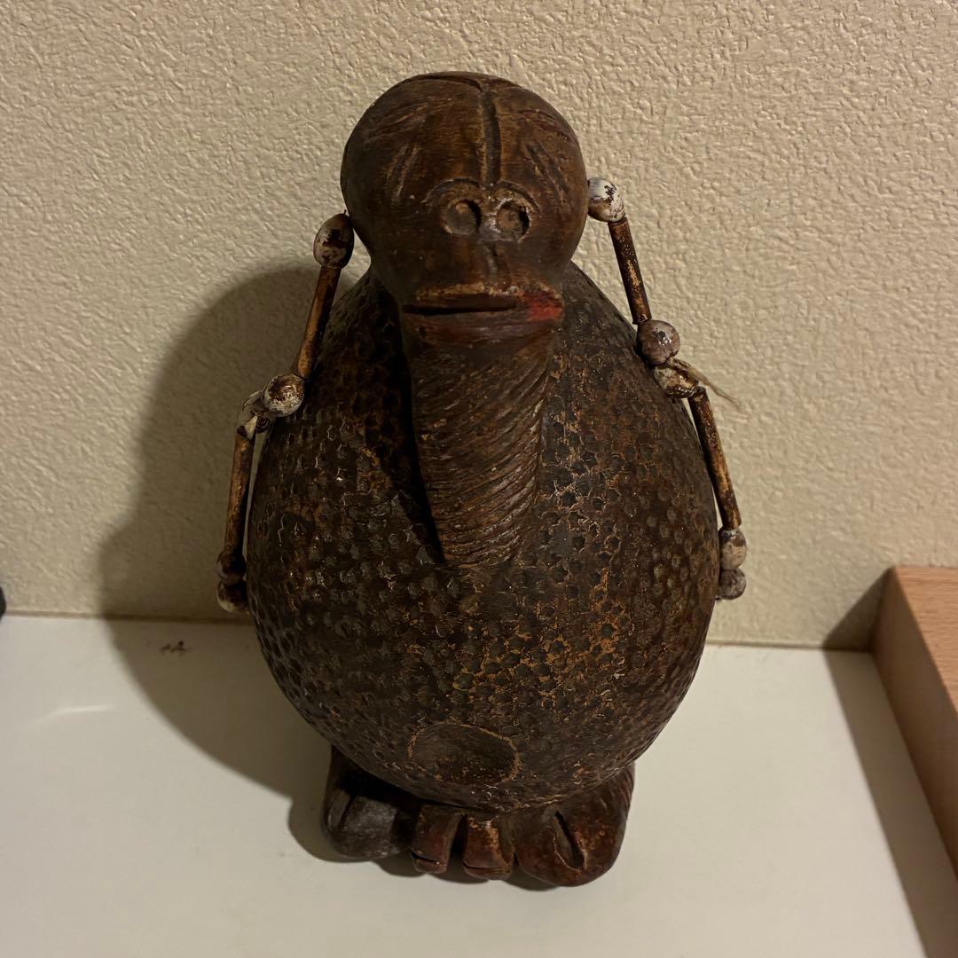 ガボン　アフリカ　置物 アフリカの仮面5.6億円で落札 返還求め抗議も 仏 写真4枚 国際ニュース