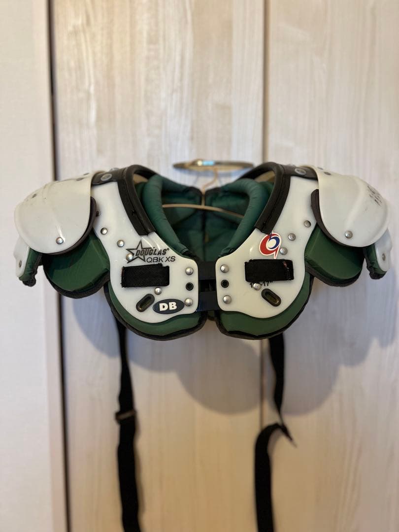 Douglas ショルダー “CP-DB-SP“ ダグラス ショルダーパッド CP-DB-SP｜アメフト用品専門店 QB CLUB