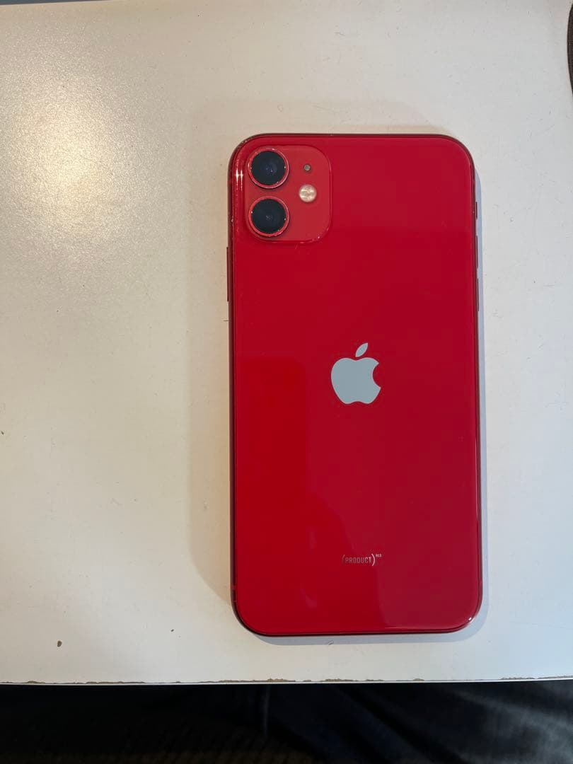 Apple iPhone 11 (Product Red) 本体 - メルカリ
