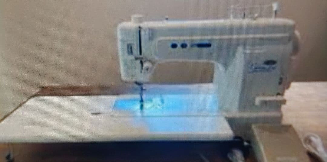 大人気 職業用 ベビーロック エクシムプロ ミシン 本体 ハンドメイド 手芸 ミシン紹介】babylock 職業用ミシン 3機種比べてみました｜ソーイング