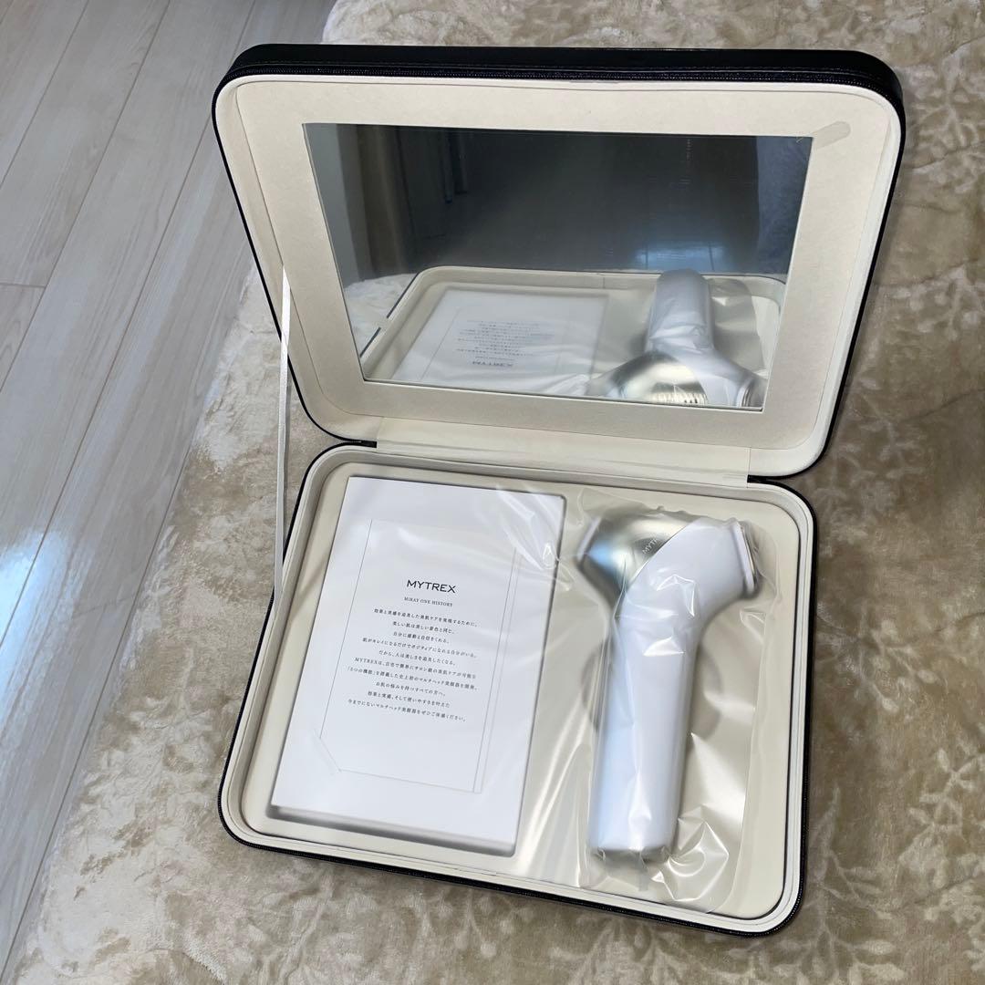 【新品・未使用】MYTREX MiRAY ONE ホワイト リフトアップ 美顔器 MYTREX(マイトレックス) MiRAY ONE ホワイト マルチヘッド美顔器 -の