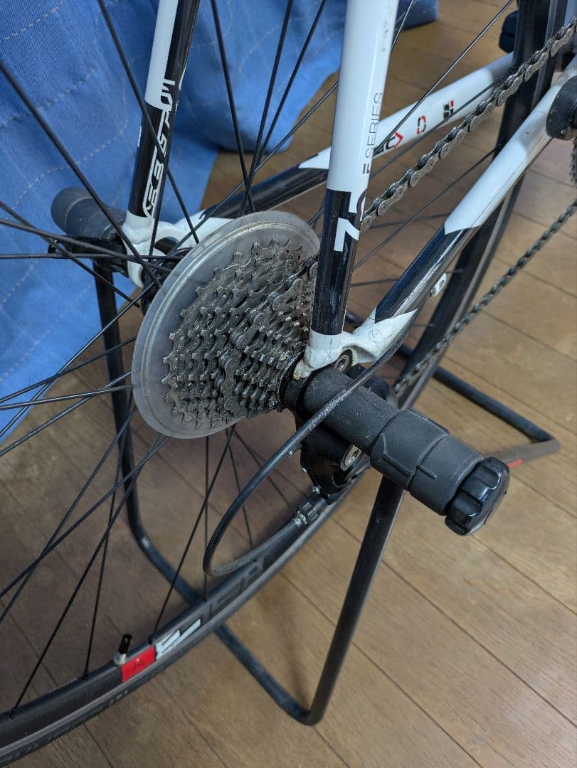 FELT F75ロードバイク 2016年式 スタンド付き - メルカリ