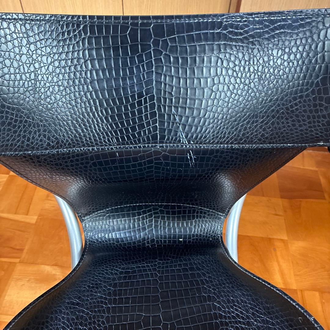 カリモク 合成皮革張デスクチェアー クロコ ブラック☆ - メルカリ