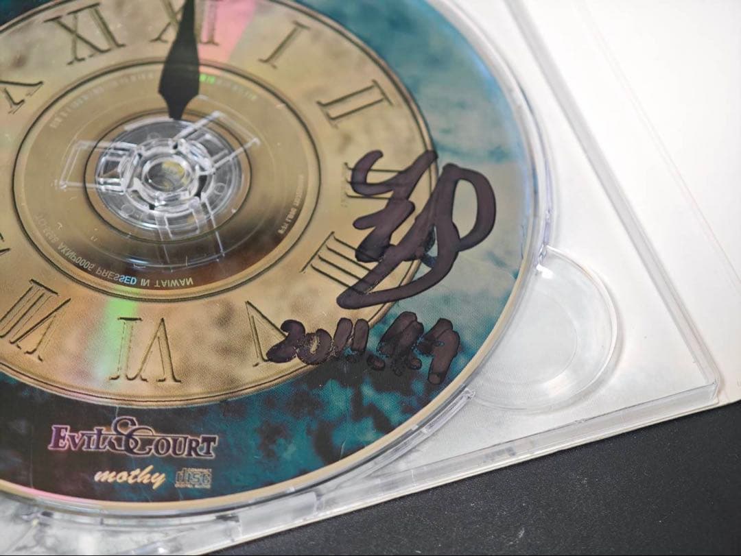 EVILS COURT 悪ノP_mothy CD 直筆サイン入り mothy 悪ノP 去り人達のワルツ CD サイン入り - メルカリ