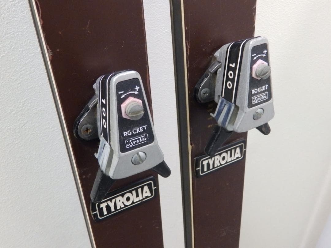 ROSSIGNOL STRATO 102 スキー板・ストック コンパーデル付き - メルカリ