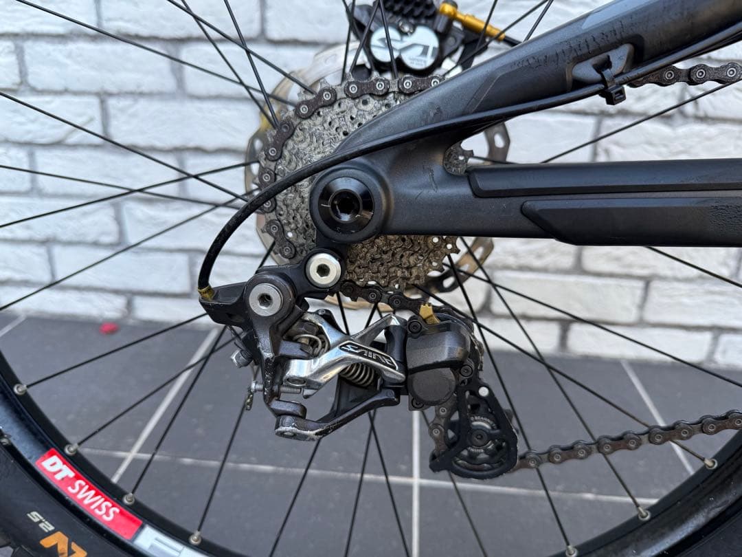 れん様専用 SANTA CRUZ V10.5 26 inch Sサイズ - メルカリ