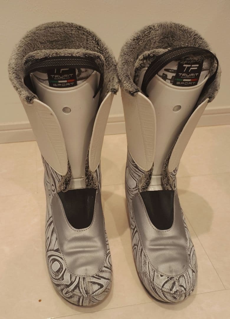 Dalbello Voodoo 29.5cm ソール長337mm スキーブーツ