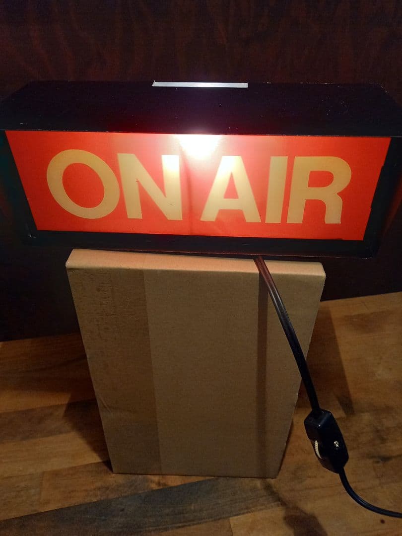 ネオンサイン　ON AIR スタジオ　ライト 赤　本体スチール製　本物 Amazon.co.jp: オンエア ON AIR スタジオ ラジオ 生配信 生放送