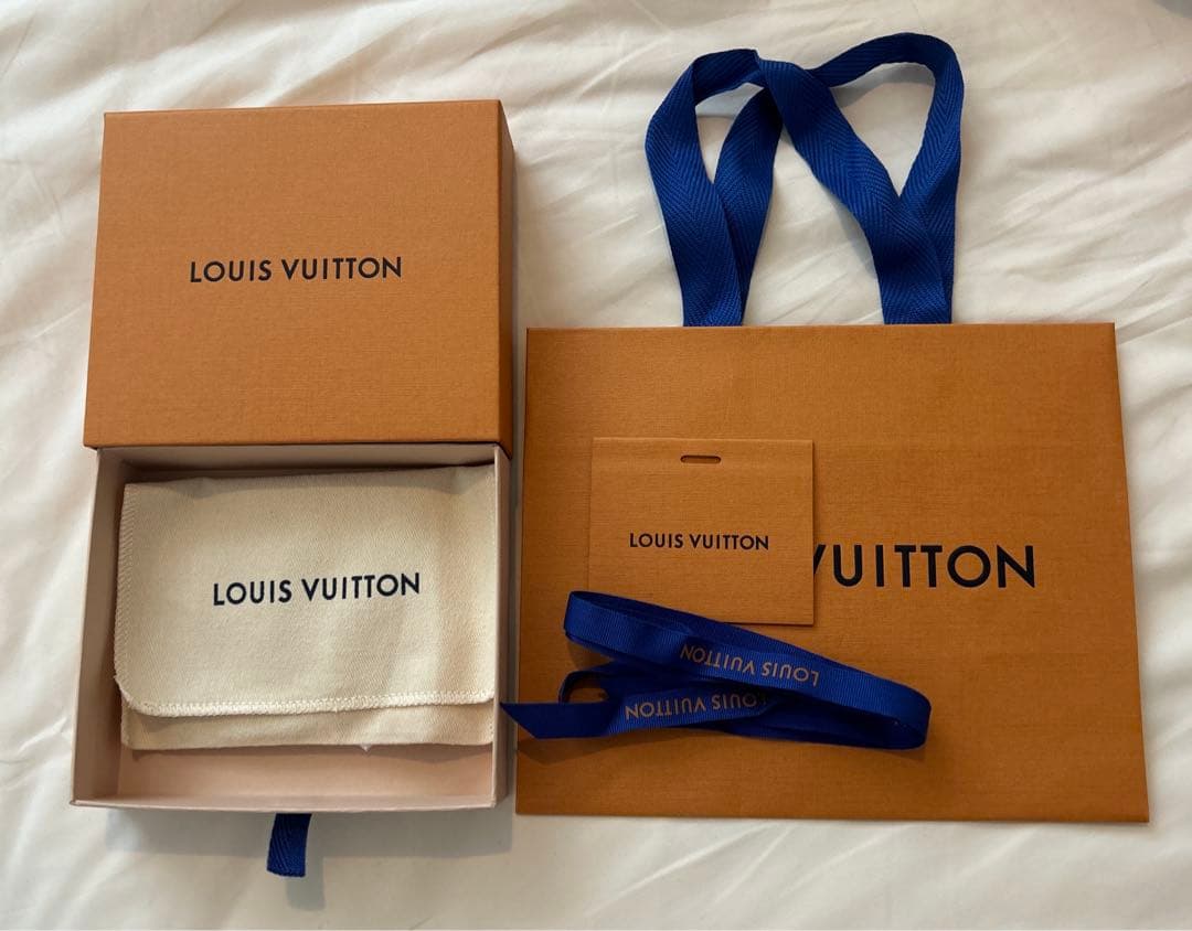 ヴィトン 村上隆コラボ チェリーブロッサム カードケース - メルカリ