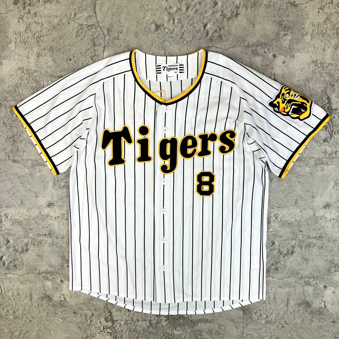 阪神タイガース 佐藤輝明 #8 レプリカユニフォーム ミズノ 古着 刺繍 M 阪神タイガース 佐藤輝明 #8 レプリカユニフォーム ミズノ 古着 刺繍 M