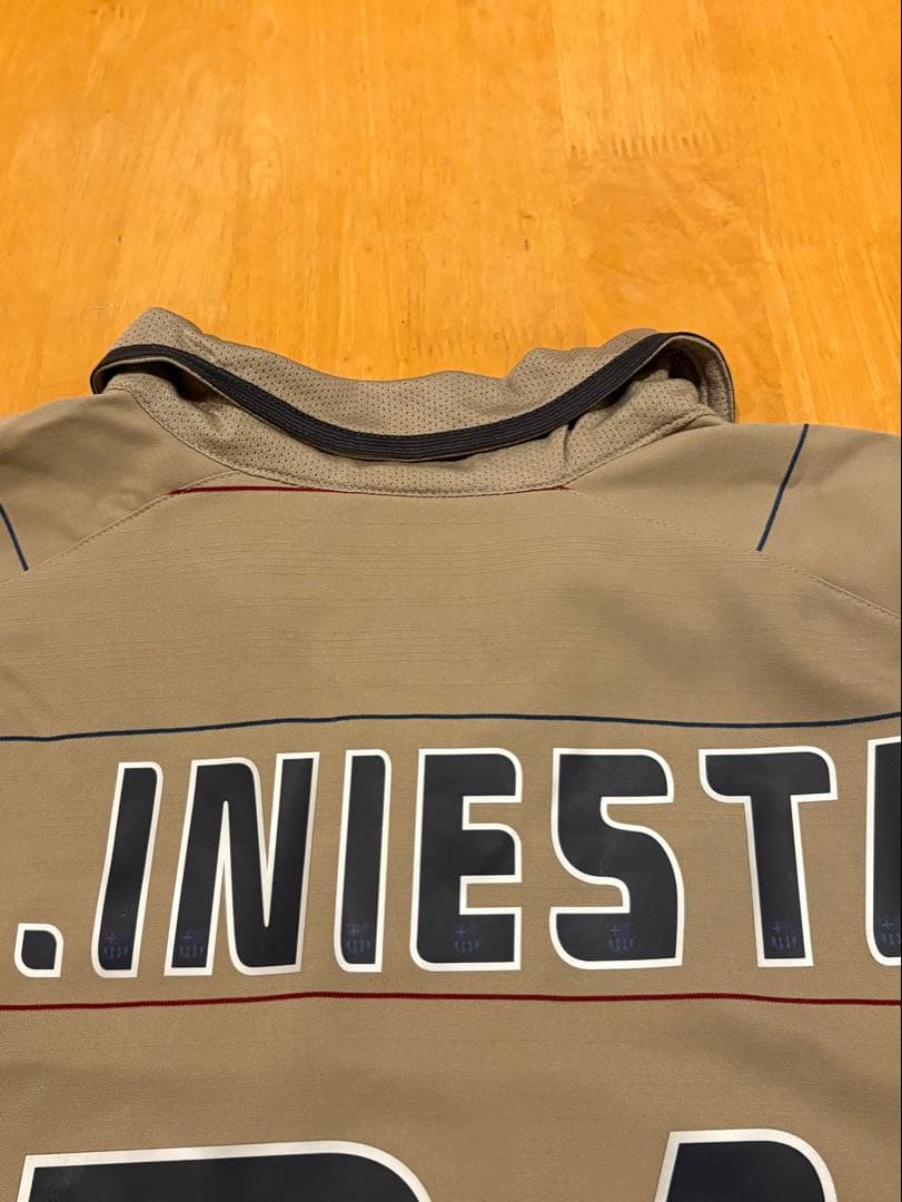 超希少 正規品 新品 極上品 バルセロナ 04/05 3rd イニエスタ L - メルカリ