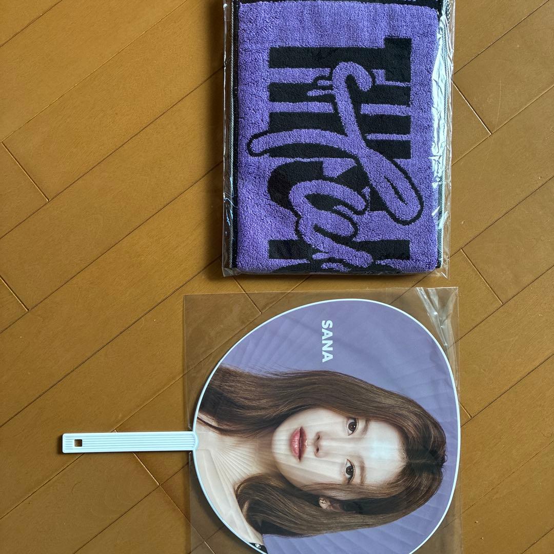 TWICE THISISFOR サナ タオルうちわセット SANA - メルカリ