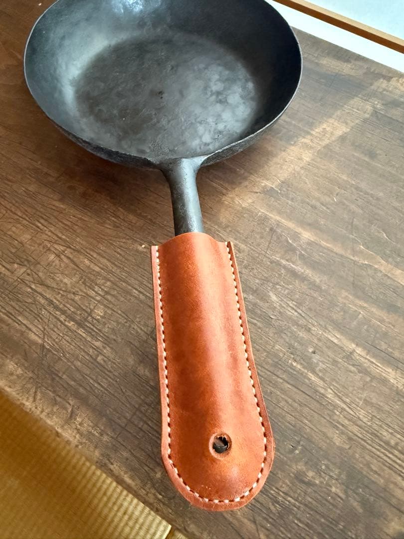 中村智美　フライパン　人気　完売　入手困難　成田理俊