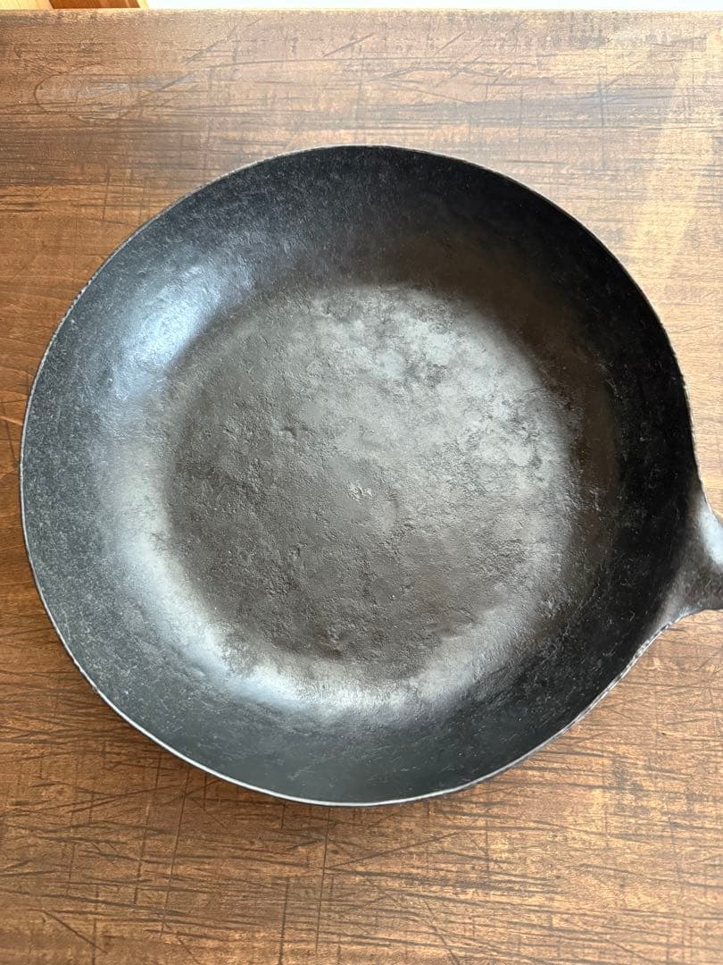 中村智美　フライパン　人気　完売　入手困難　成田理俊