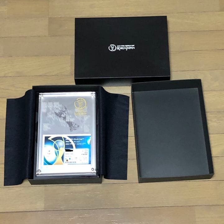 【非売品】2002年 日韓共催 FIFAワールドカップ  盾 フレーム 非売品】2002年 日韓共催 FIFAワールドカップ 盾 フレーム 2002年 日韓