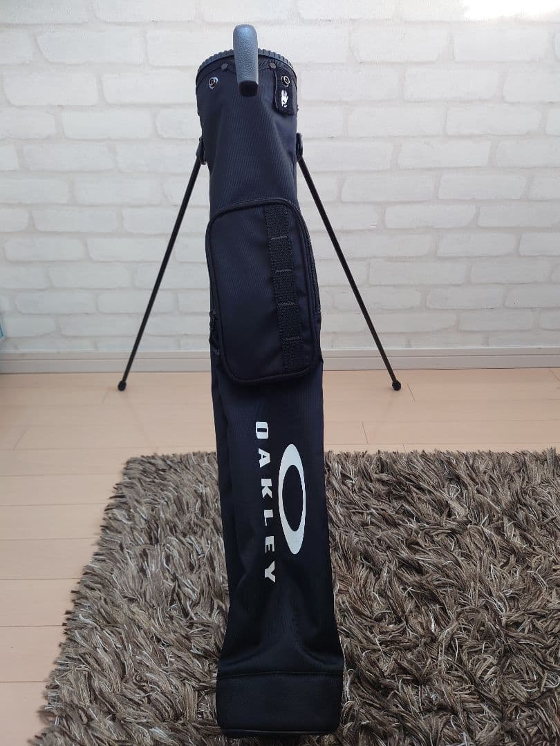 一*休様 【美品】OAKLEY セルフスタンドバッグ ブラック OAKLEY（オークリー） STAND CLUB CASE 17.0 セルフスタンドバッグ
