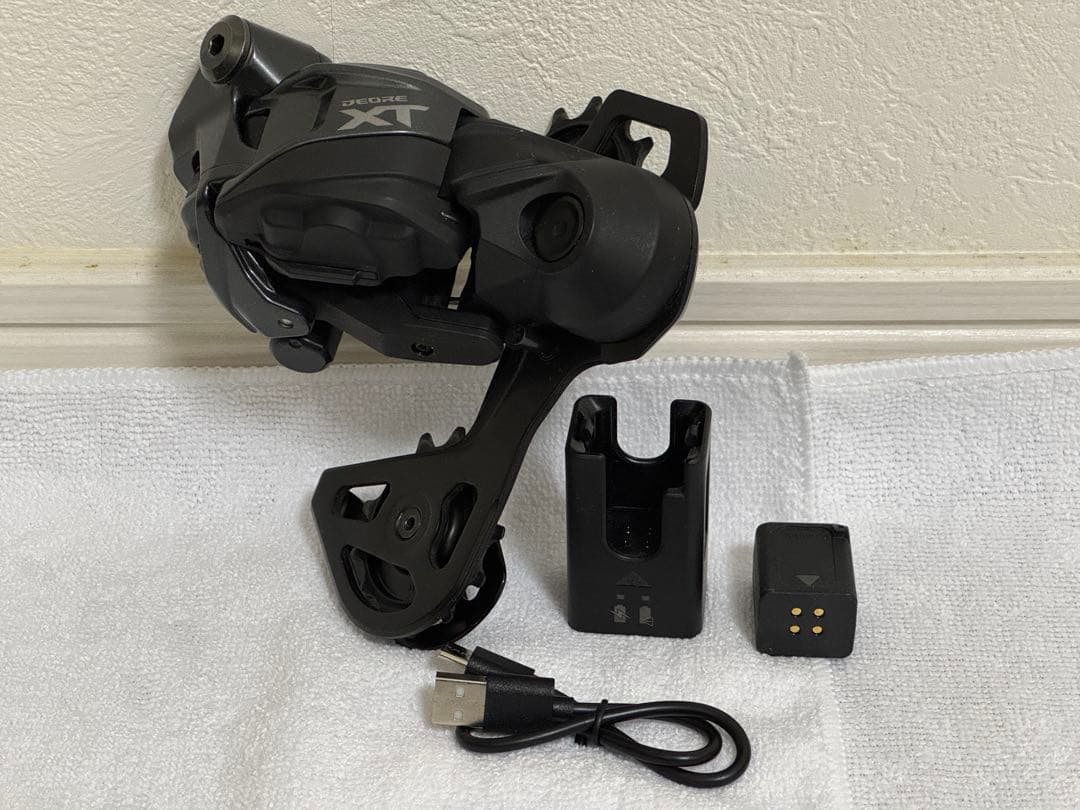 XT RD-M8250-GS Di2 1x12S Low:45T 充電器付き シマノ XT Di2 RD-M8250-GS リアディレーラー（1x12S）※バッテリー別売