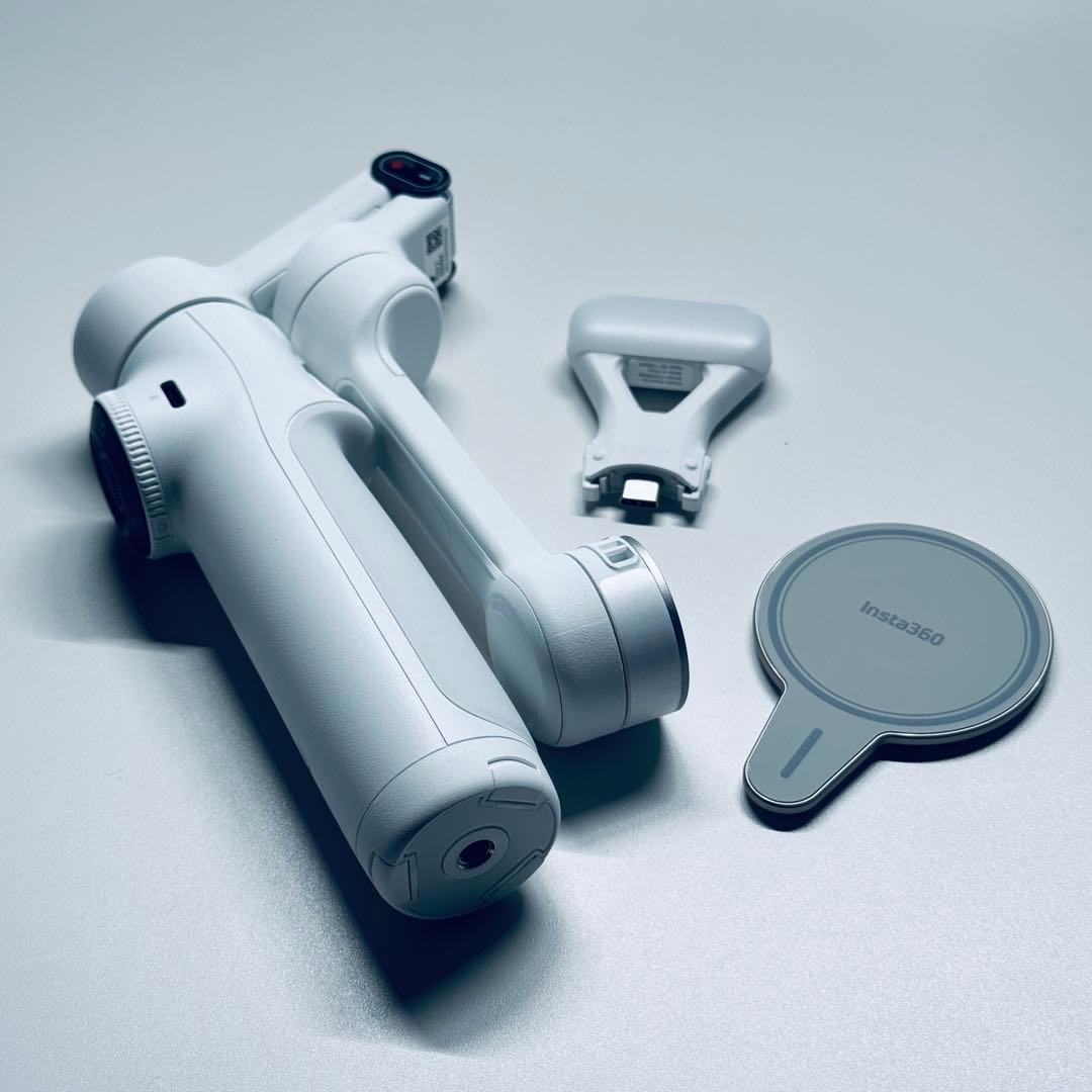 Insta360 Flow 2／スマホマウント／スポットライト 楽天市場】Insta360 Flow 2 Pro - スマホジンバル 撮影用ライト付き