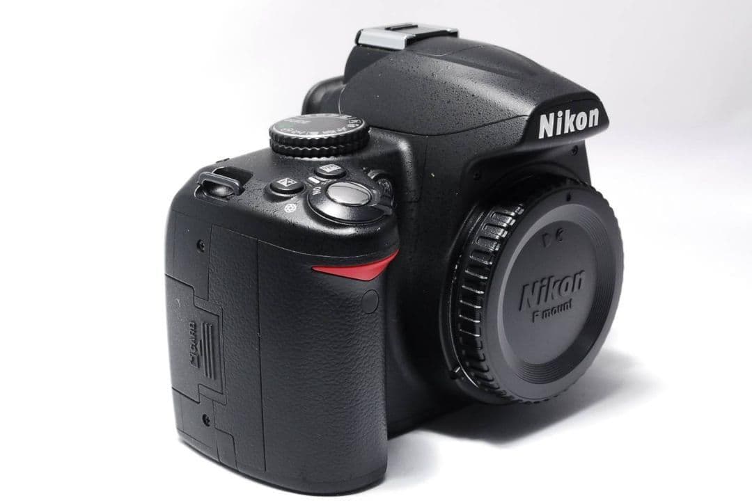 ♥初心者安心モデル♥Nikon D3000♥ AF-S標準&望遠セット - メルカリ