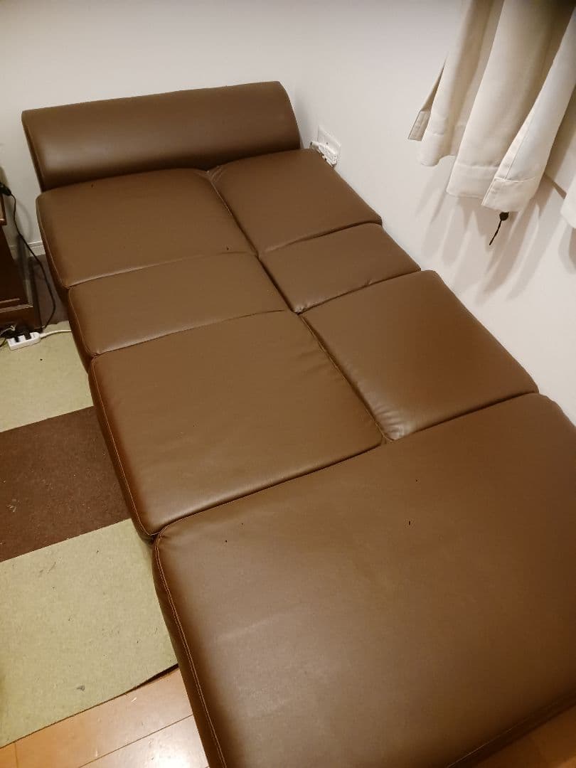 ブラウン ソファベッド センターコンソール付き、収納スペース付き MODERN DECO（モダンデコ） ソファーベット ソファー 2人掛け 幅165cm