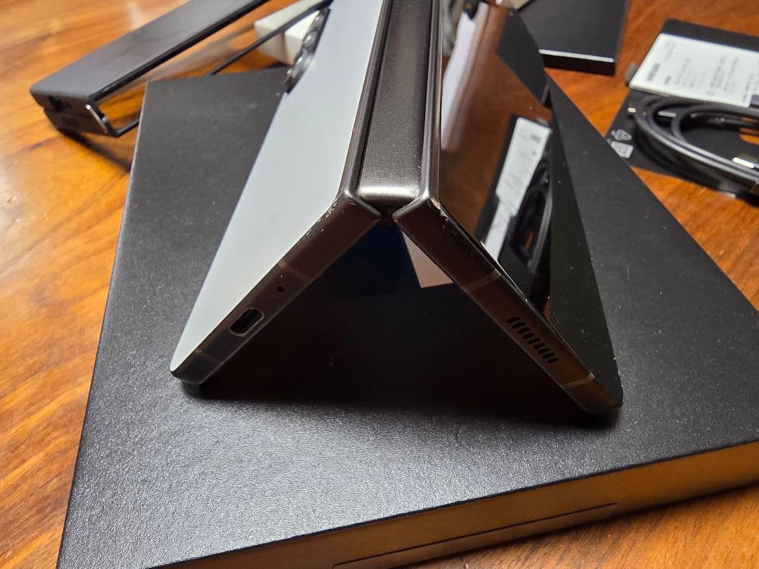 SAMSUNG Galaxy Z Fold 5 直販1TBモデル オマケ付き - メルカリ