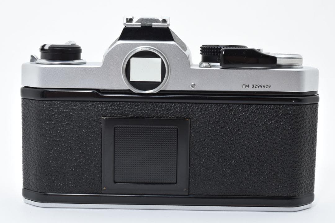 超美品 NIKON FM シルバー フィルムカメラ モルト新品交換済 H044