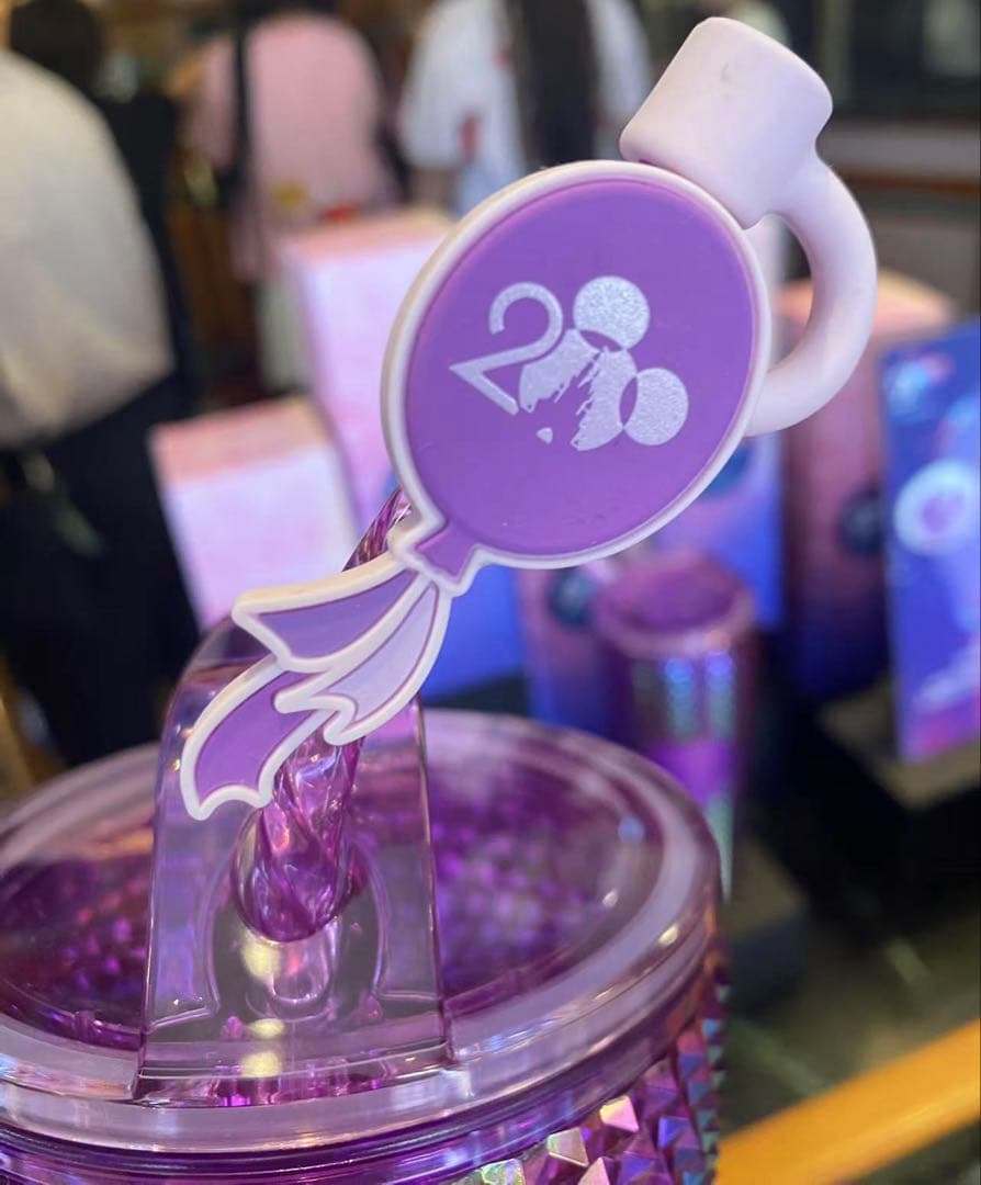 香港ディズニー 開園20周年スタバコラボ ドリンクボトル710ml - メルカリ