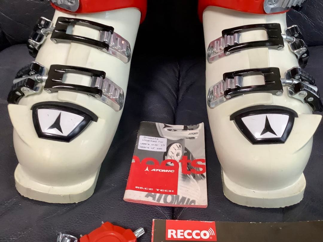 ATOMIC RT アトミック スキーブーツ STl 100 294 おまけ付き - メルカリ