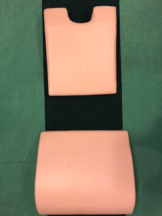 胸当て　足枕　ピンク　セット 王様 王様の足枕 レディース×男の足枕 ペアセット 足枕 むくみ 腰痛