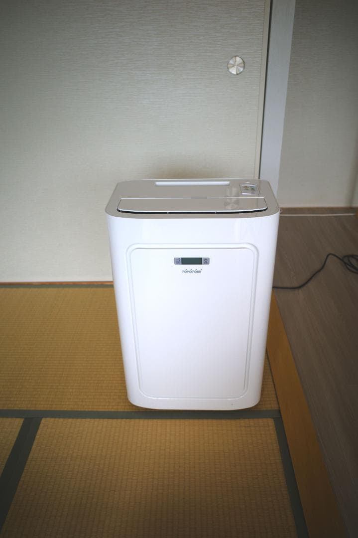 《2025年製》トヨトミ スポットエアコン TAD-22LW(W)