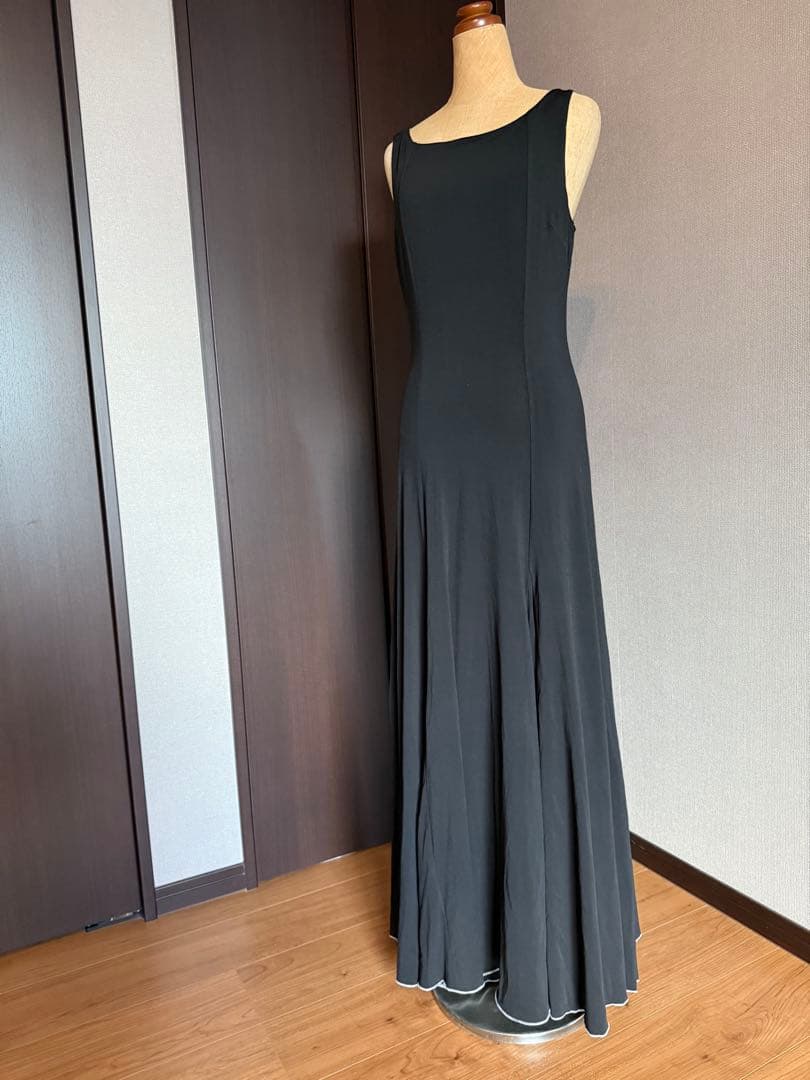 フラメンコ リバーシブルニットワンピース ボレロセット 黒 白 アルマ