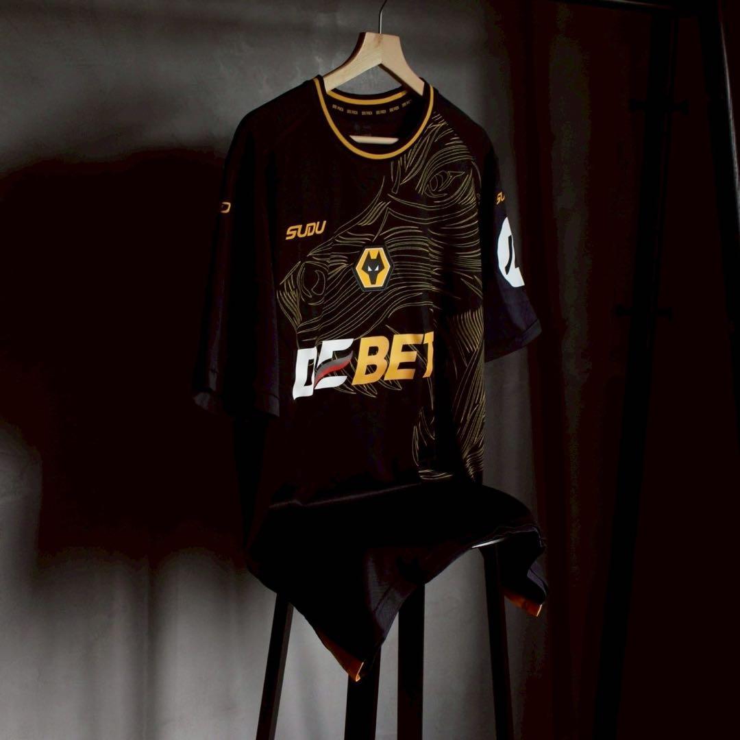 ウルヴァーハンプトン 24/25 ユニフォーム アウェイ 半袖 正規品 L ウルヴァーハンプトン 24/25 ユニフォーム アウェイ 半袖 正規品 L