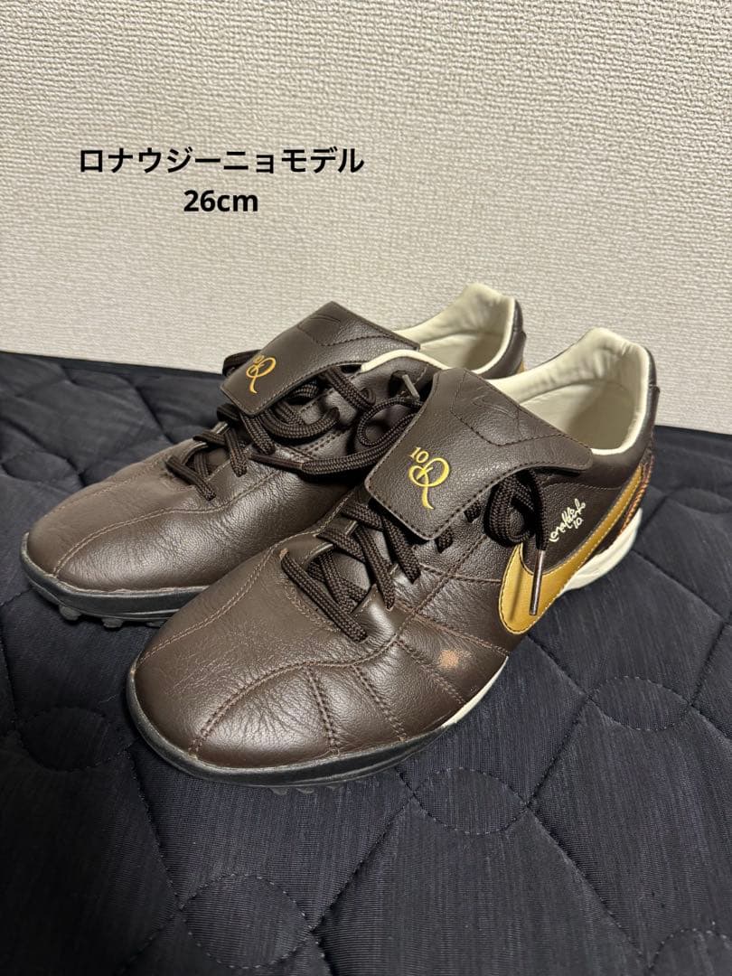 ナイキ ティエンポ ロナウジーニョモデル 26cm - メルカリ