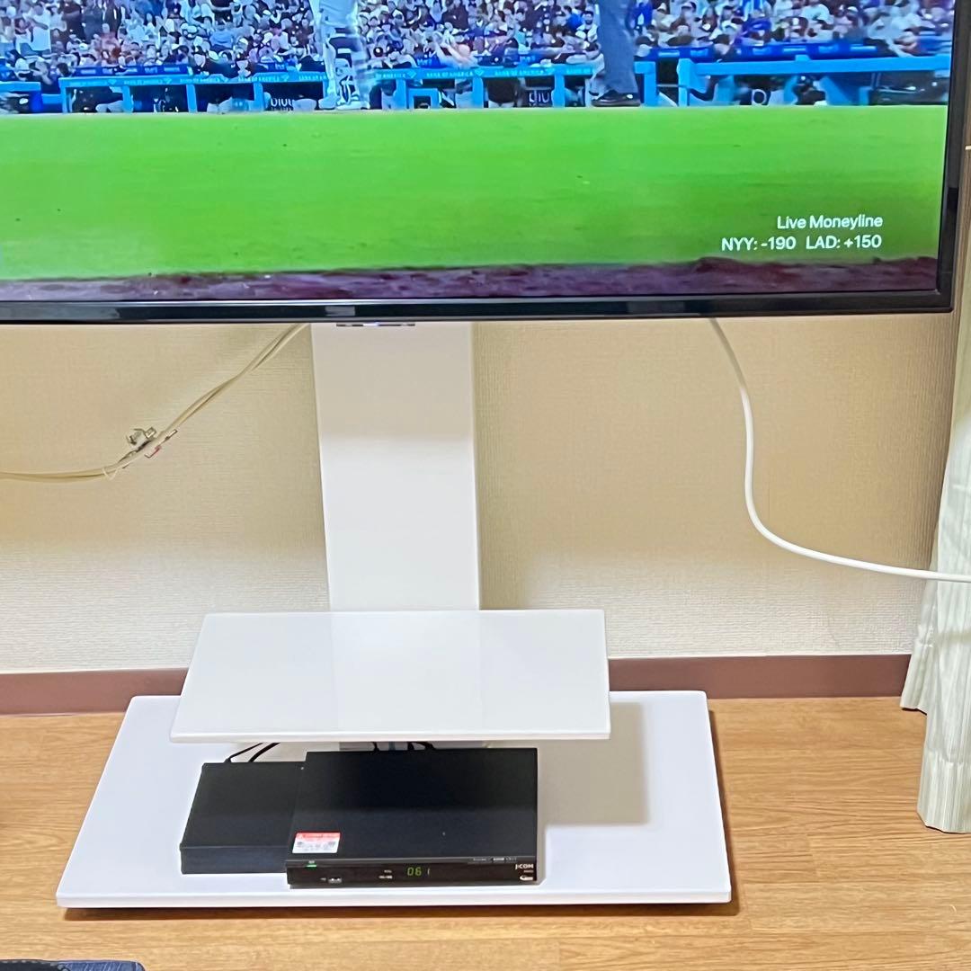 引取り限定】 4Kチューナー内蔵50型液晶テレビ&テレビ台壁掛け セット