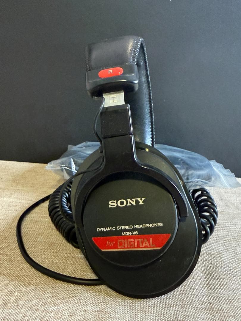 ソニー MDR-V6 Amazon.co.jp: SONY スタジオヘッドホン MDR-V6 (国内未発売) 並行輸入