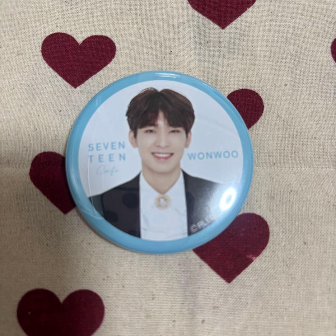 SEVENTEEN CAFE セブチ カフェ ウォヌ 缶バッジ - メルカリ
