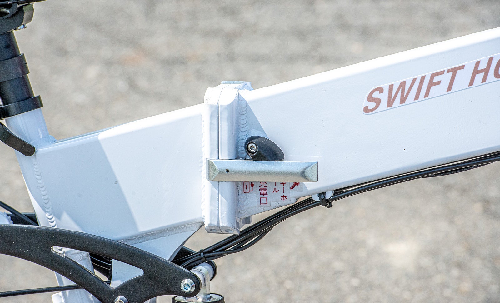 26インチ折り畳み電動自転車」普段使いも旅先でも、スムーズな中距離