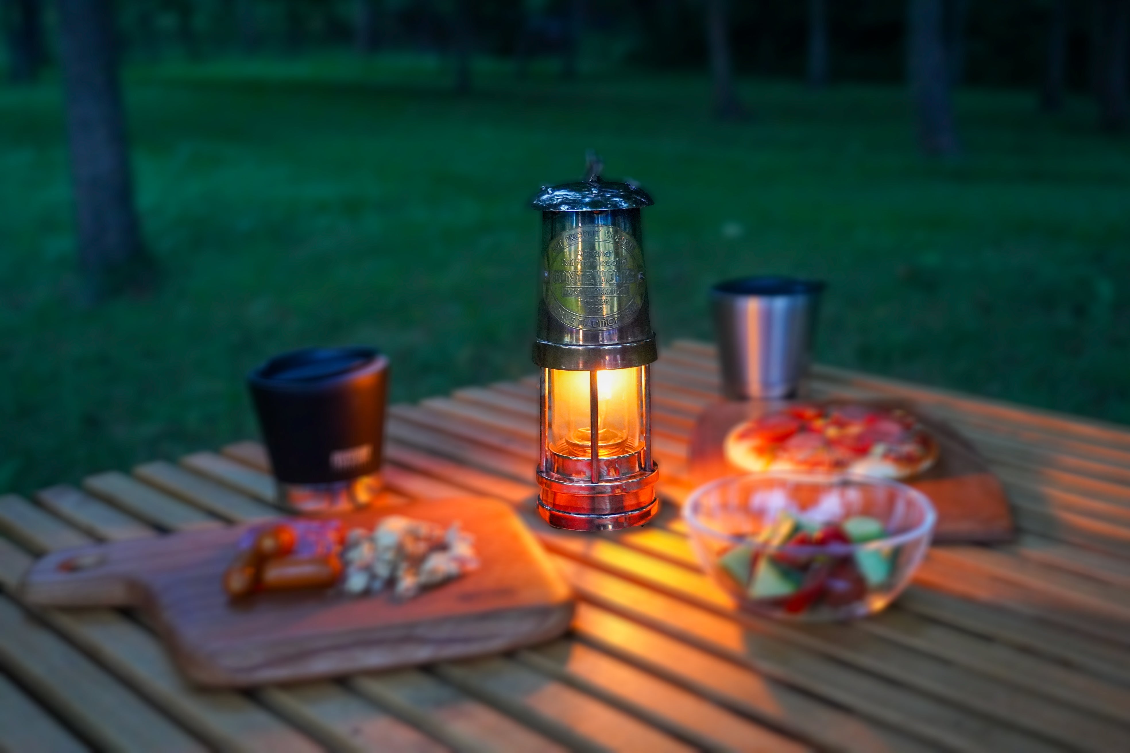 エイジングを楽しめる、職人が手作りする極上のマイナーズランプ「THE